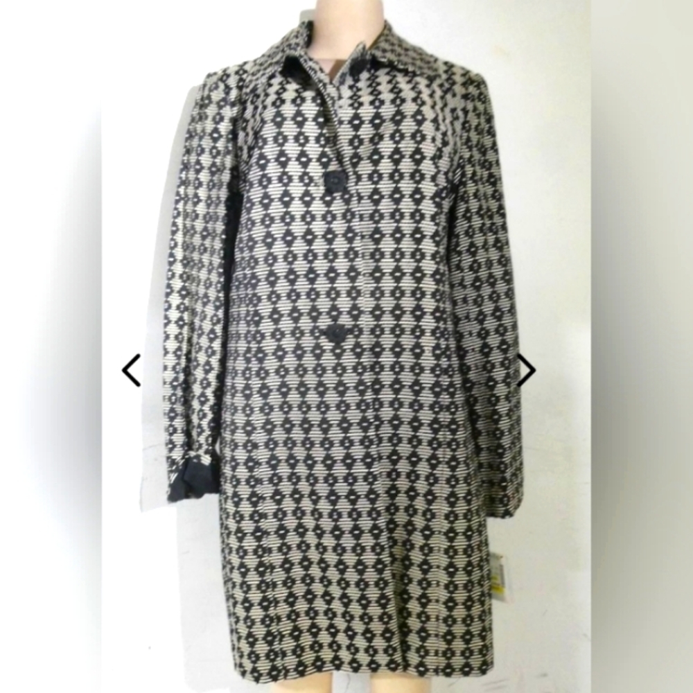 NWT Lauder W. Ladies size 16 black and ivory overcoat. Reg. Price 99.99